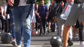 VIDEO Profesor sau covrigar? Salariile din România stârnesc controverse și dezbateri aprinse